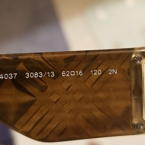 Burberry Sunglasses - Picture 7 of 7